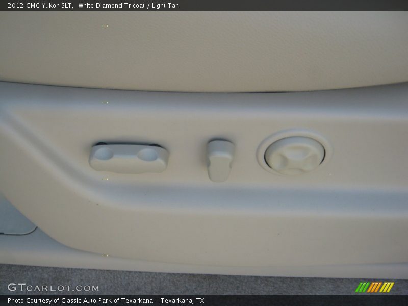 White Diamond Tricoat / Light Tan 2012 GMC Yukon SLT