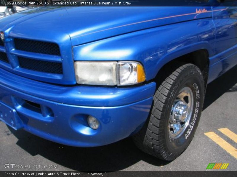 Intense Blue Pearl / Mist Gray 1999 Dodge Ram 2500 ST Extended Cab