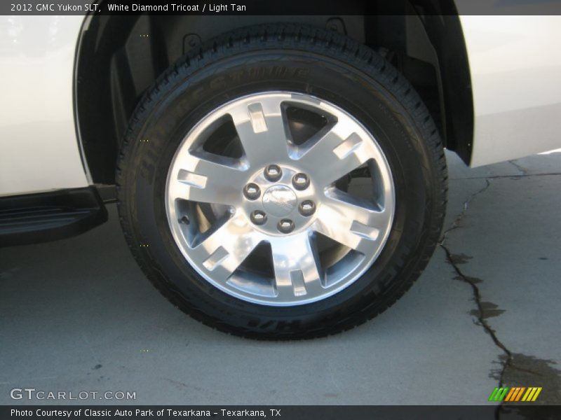 White Diamond Tricoat / Light Tan 2012 GMC Yukon SLT