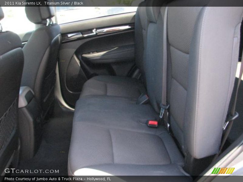 Titanium Silver / Black 2011 Kia Sorento LX