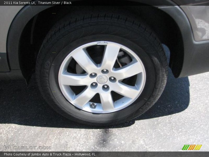 Titanium Silver / Black 2011 Kia Sorento LX