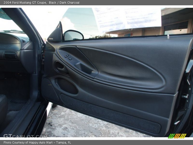 Black / Dark Charcoal 2004 Ford Mustang GT Coupe