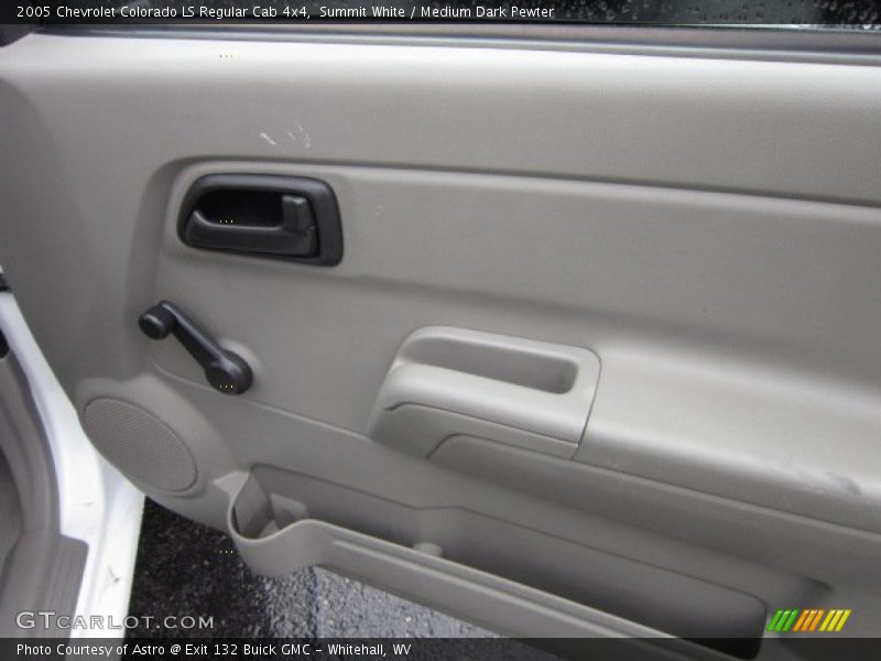 Summit White / Medium Dark Pewter 2005 Chevrolet Colorado LS Regular Cab 4x4