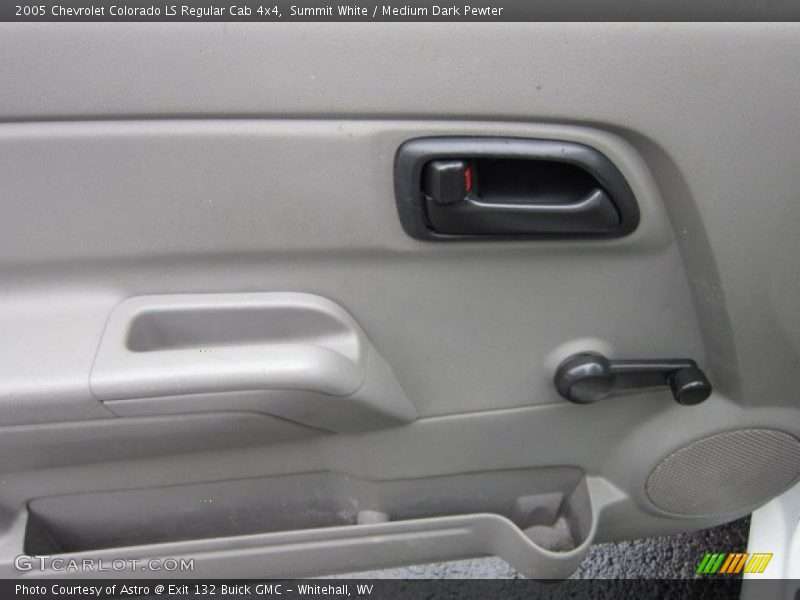 Summit White / Medium Dark Pewter 2005 Chevrolet Colorado LS Regular Cab 4x4