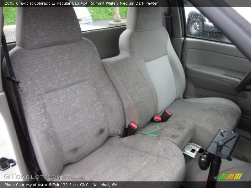 Summit White / Medium Dark Pewter 2005 Chevrolet Colorado LS Regular Cab 4x4