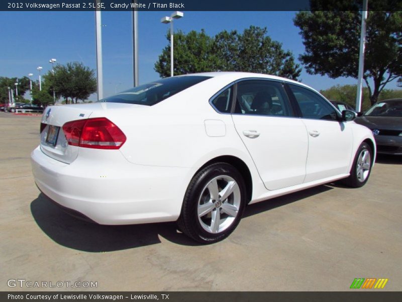 Candy White / Titan Black 2012 Volkswagen Passat 2.5L SE