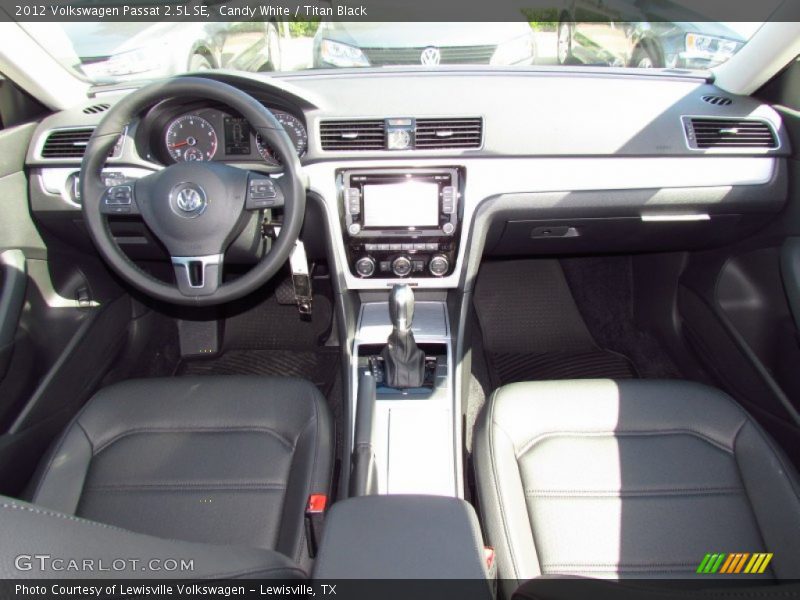 Candy White / Titan Black 2012 Volkswagen Passat 2.5L SE