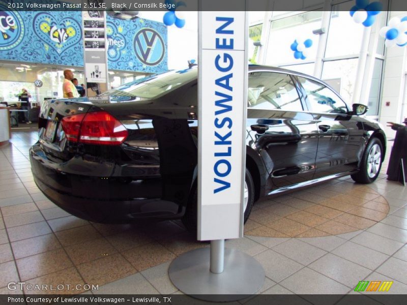 Black / Cornsilk Beige 2012 Volkswagen Passat 2.5L SE