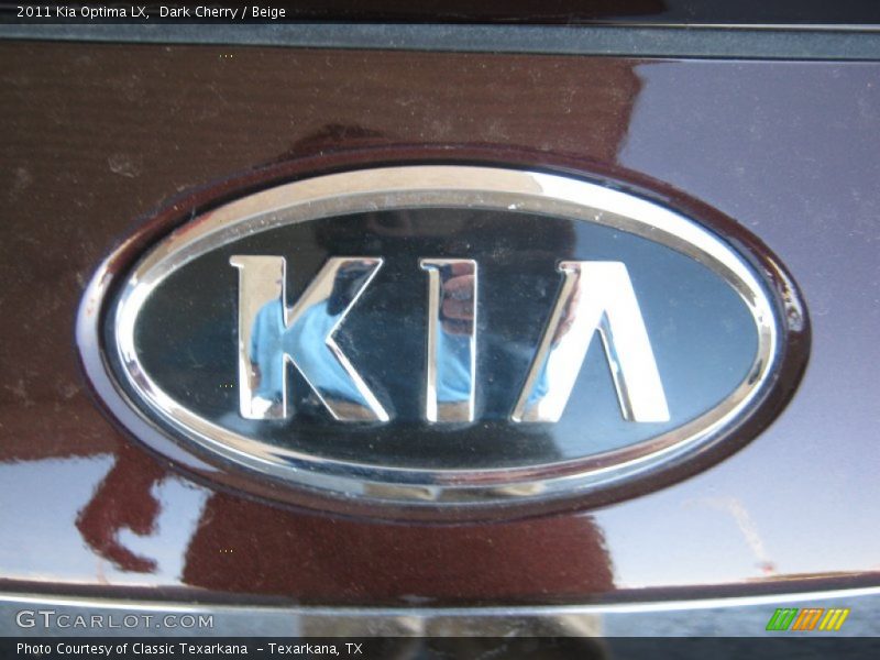 Dark Cherry / Beige 2011 Kia Optima LX