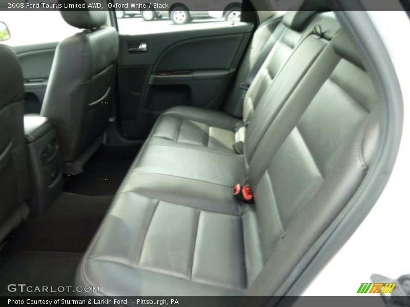 Oxford White / Black 2008 Ford Taurus Limited AWD