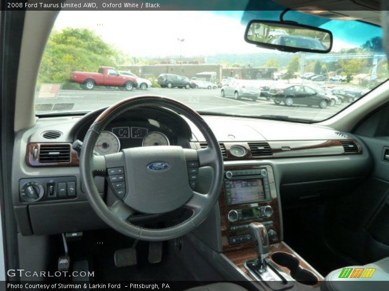 Oxford White / Black 2008 Ford Taurus Limited AWD