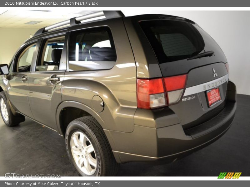 Carbon Pearl / Black 2010 Mitsubishi Endeavor LS