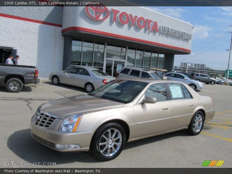 Light Cashmere Metallic / Cashmere 2006 Cadillac DTS