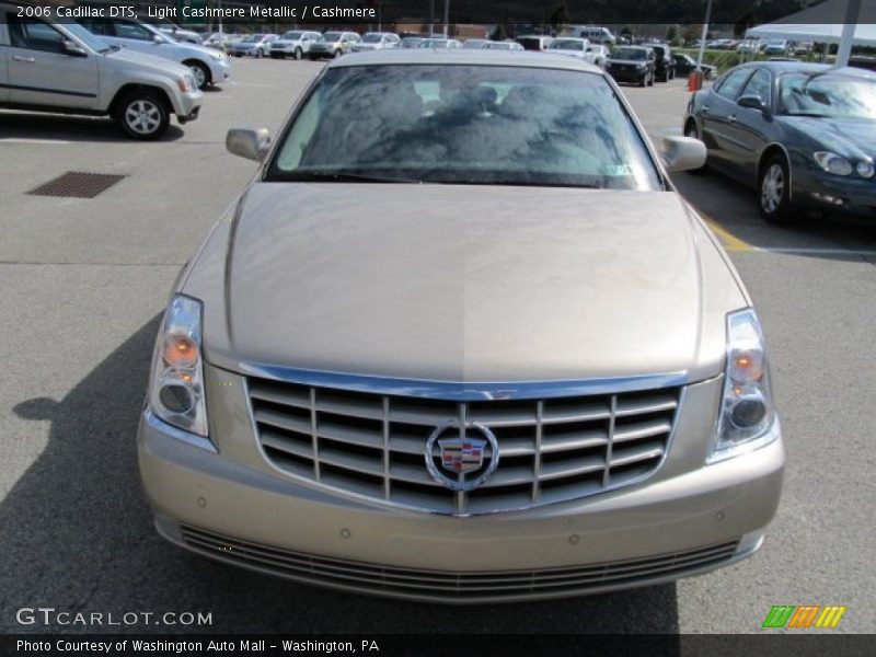 Light Cashmere Metallic / Cashmere 2006 Cadillac DTS