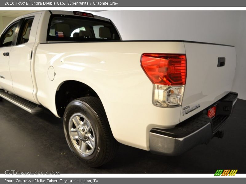 Super White / Graphite Gray 2010 Toyota Tundra Double Cab