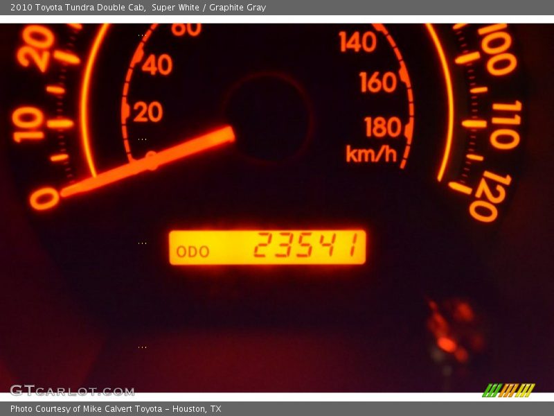 Super White / Graphite Gray 2010 Toyota Tundra Double Cab