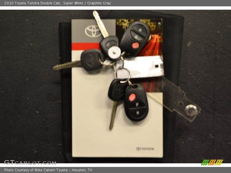 Super White / Graphite Gray 2010 Toyota Tundra Double Cab
