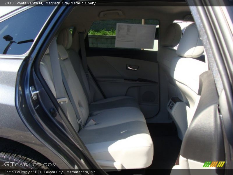 Magnetic Gray Metallic / Ivory 2010 Toyota Venza I4