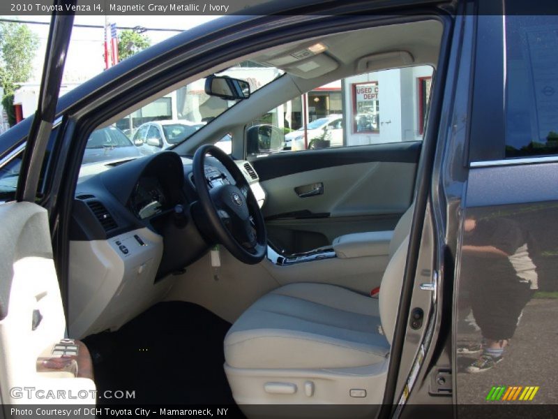 Magnetic Gray Metallic / Ivory 2010 Toyota Venza I4