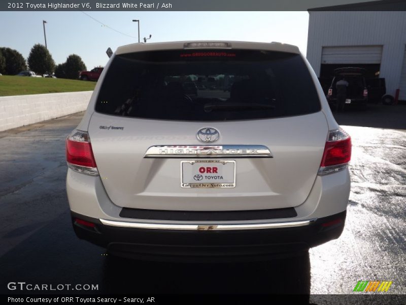 Blizzard White Pearl / Ash 2012 Toyota Highlander V6