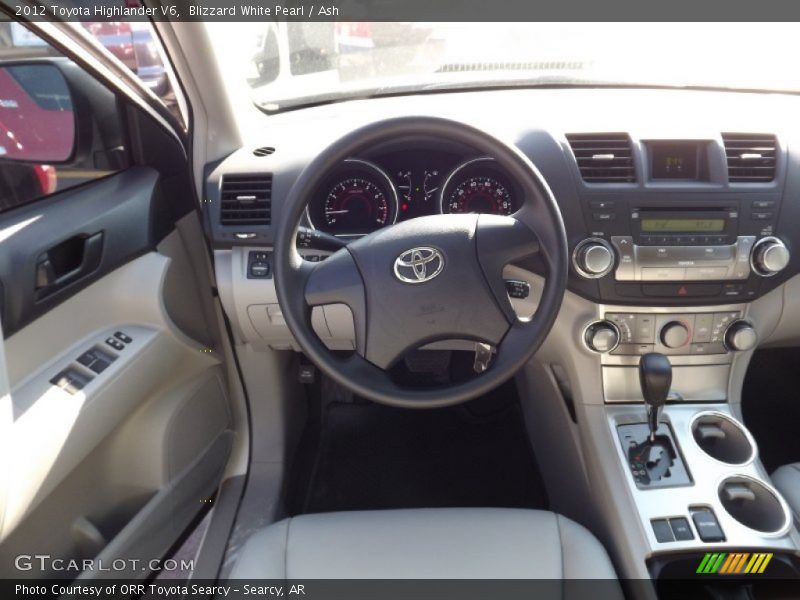 Blizzard White Pearl / Ash 2012 Toyota Highlander V6