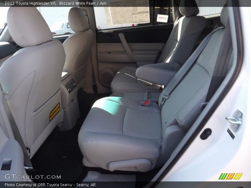 Blizzard White Pearl / Ash 2012 Toyota Highlander V6