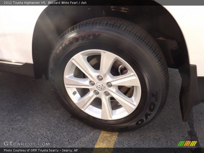 Blizzard White Pearl / Ash 2012 Toyota Highlander V6