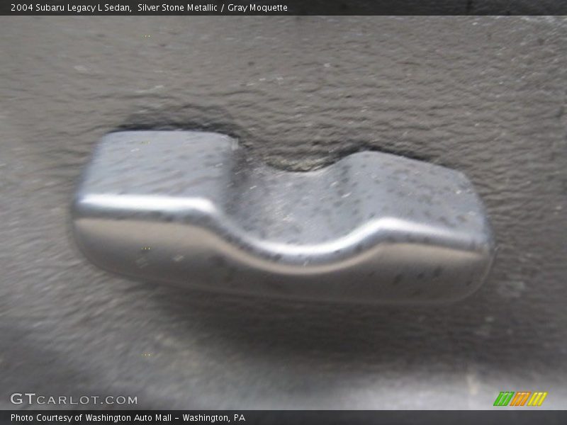 Silver Stone Metallic / Gray Moquette 2004 Subaru Legacy L Sedan