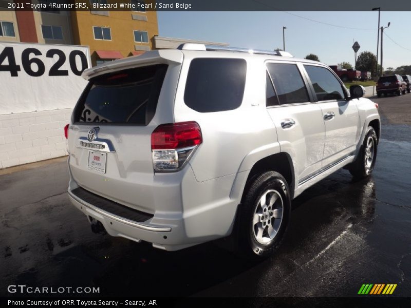 Blizzard White Pearl / Sand Beige 2011 Toyota 4Runner SR5