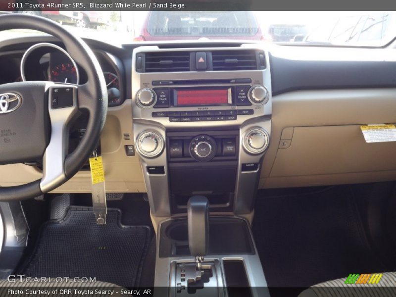 Blizzard White Pearl / Sand Beige 2011 Toyota 4Runner SR5