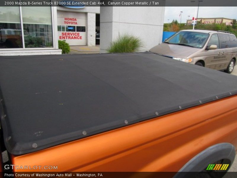 Canyon Copper Metallic / Tan 2000 Mazda B-Series Truck B3000 SE Extended Cab 4x4