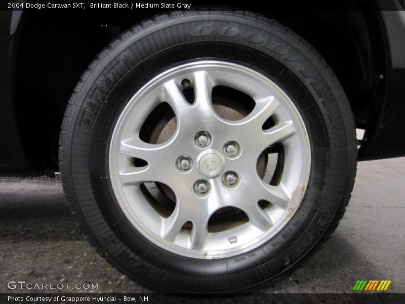 Brilliant Black / Medium Slate Gray 2004 Dodge Caravan SXT