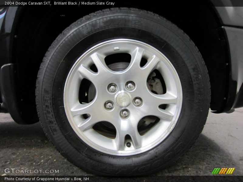 Brilliant Black / Medium Slate Gray 2004 Dodge Caravan SXT