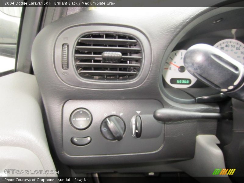 Brilliant Black / Medium Slate Gray 2004 Dodge Caravan SXT