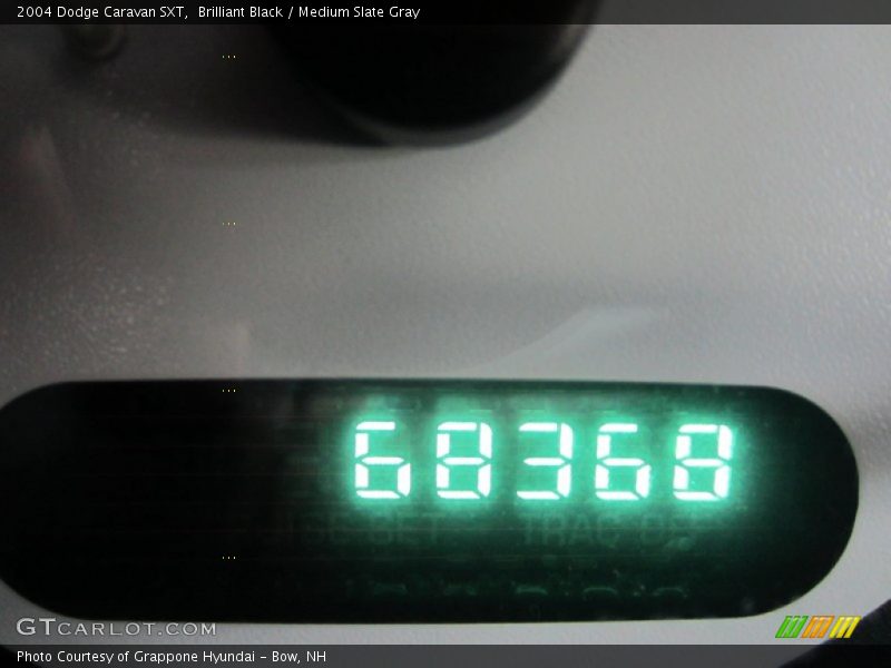 Brilliant Black / Medium Slate Gray 2004 Dodge Caravan SXT