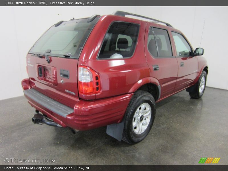 Excessive Red Mica / Beige 2004 Isuzu Rodeo S 4WD