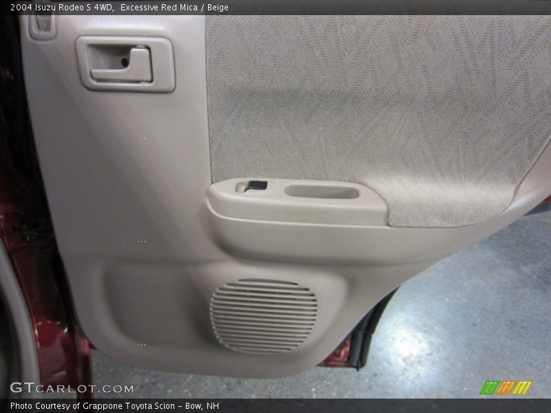 Excessive Red Mica / Beige 2004 Isuzu Rodeo S 4WD
