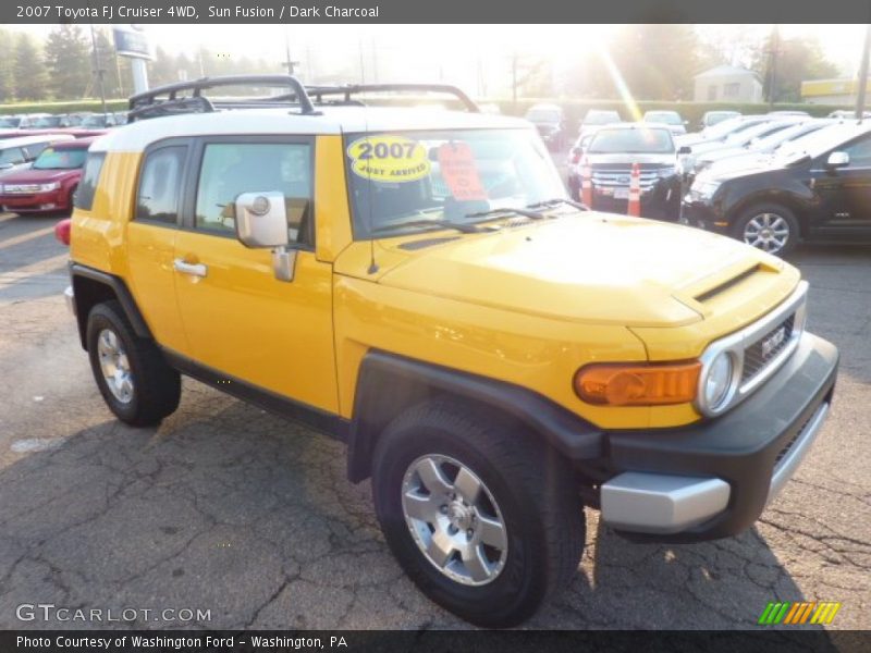 Sun Fusion / Dark Charcoal 2007 Toyota FJ Cruiser 4WD