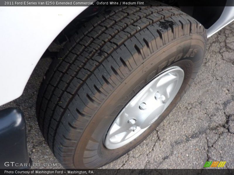 Oxford White / Medium Flint 2011 Ford E Series Van E250 Extended Commercial