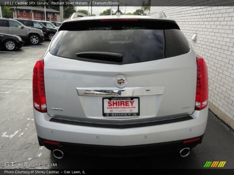 Radiant Silver Metallic / Titanium/Ebony 2012 Cadillac SRX Luxury