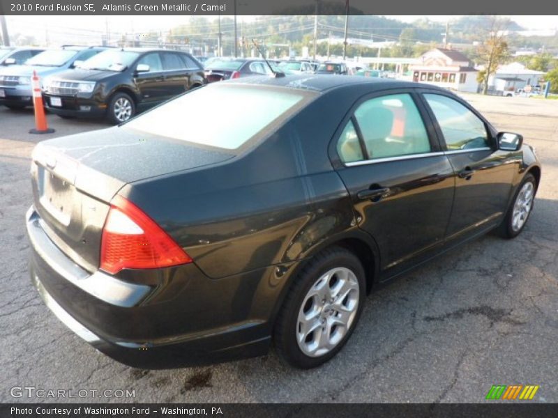 Atlantis Green Metallic / Camel 2010 Ford Fusion SE