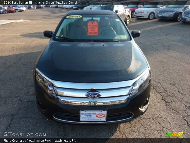 Atlantis Green Metallic / Camel 2010 Ford Fusion SE