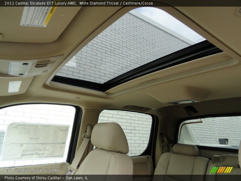 White Diamond Tricoat / Cashmere/Cocoa 2011 Cadillac Escalade EXT Luxury AWD
