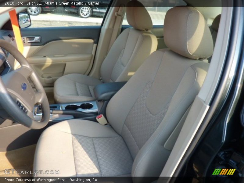 Atlantis Green Metallic / Camel 2010 Ford Fusion SE