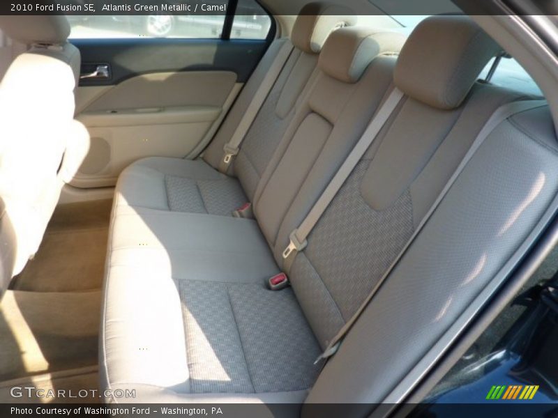 Atlantis Green Metallic / Camel 2010 Ford Fusion SE