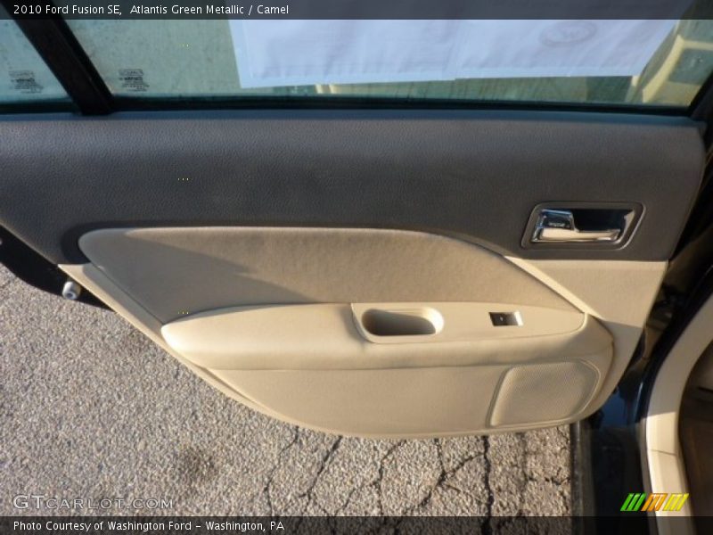 Atlantis Green Metallic / Camel 2010 Ford Fusion SE