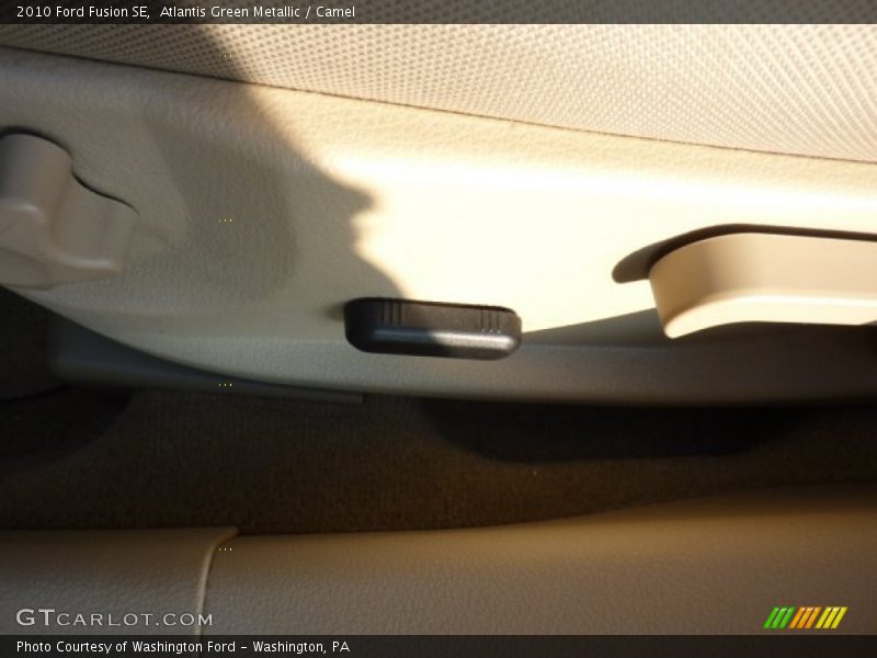 Atlantis Green Metallic / Camel 2010 Ford Fusion SE