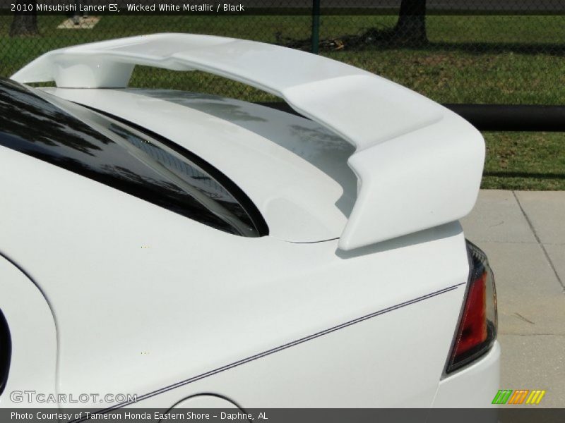 Wicked White Metallic / Black 2010 Mitsubishi Lancer ES