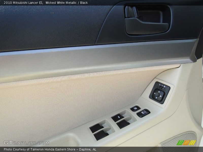 Wicked White Metallic / Black 2010 Mitsubishi Lancer ES