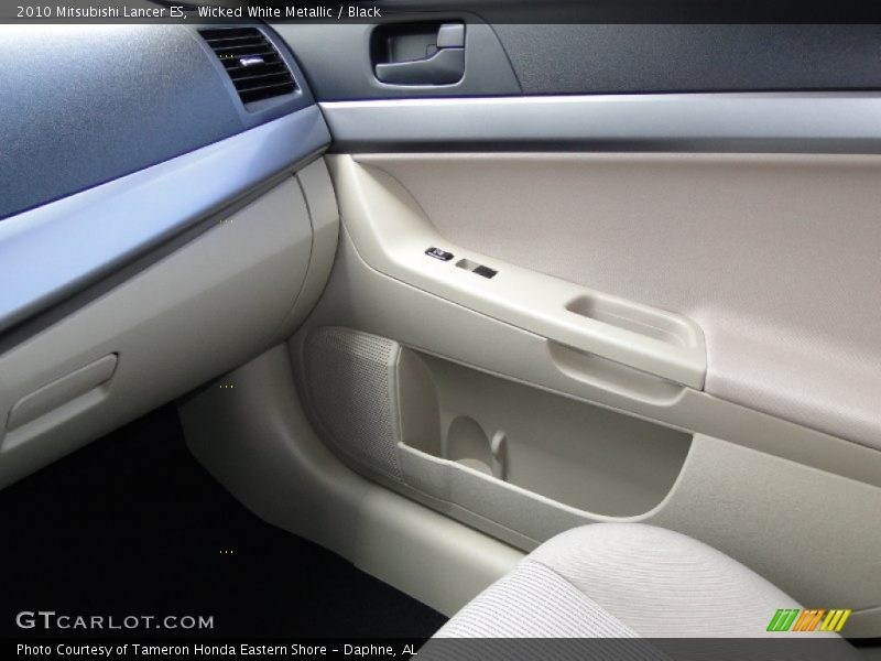 Wicked White Metallic / Black 2010 Mitsubishi Lancer ES